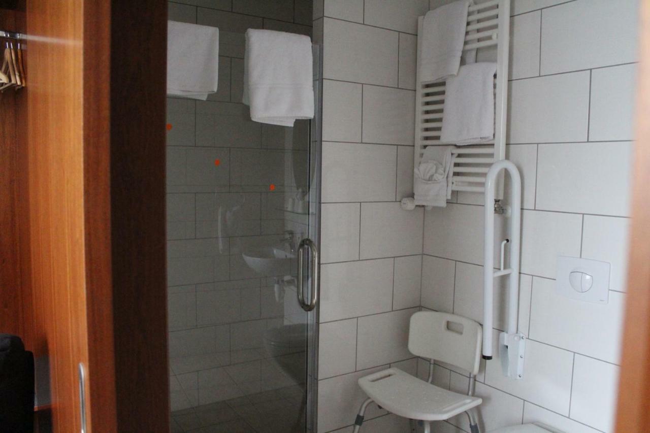 Hotel Grasteinn - Airport Hotel เค็ปลาวิก ภายนอก รูปภาพ